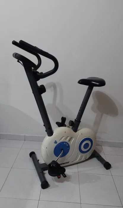 Bicicleta estática Newfit