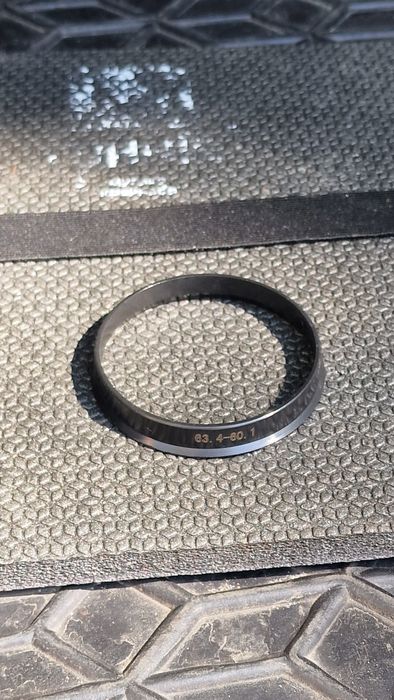 Адаптеры на диски Кольцо центровочное 63,4-60,1 проставочные,