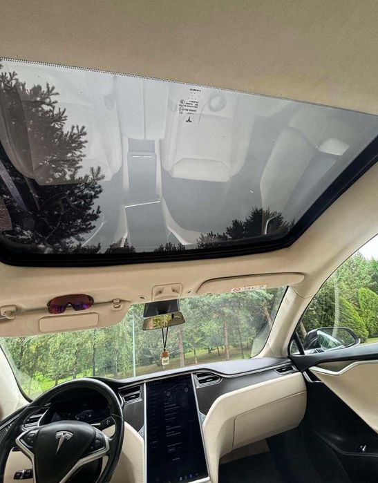 Tesla model S 2018