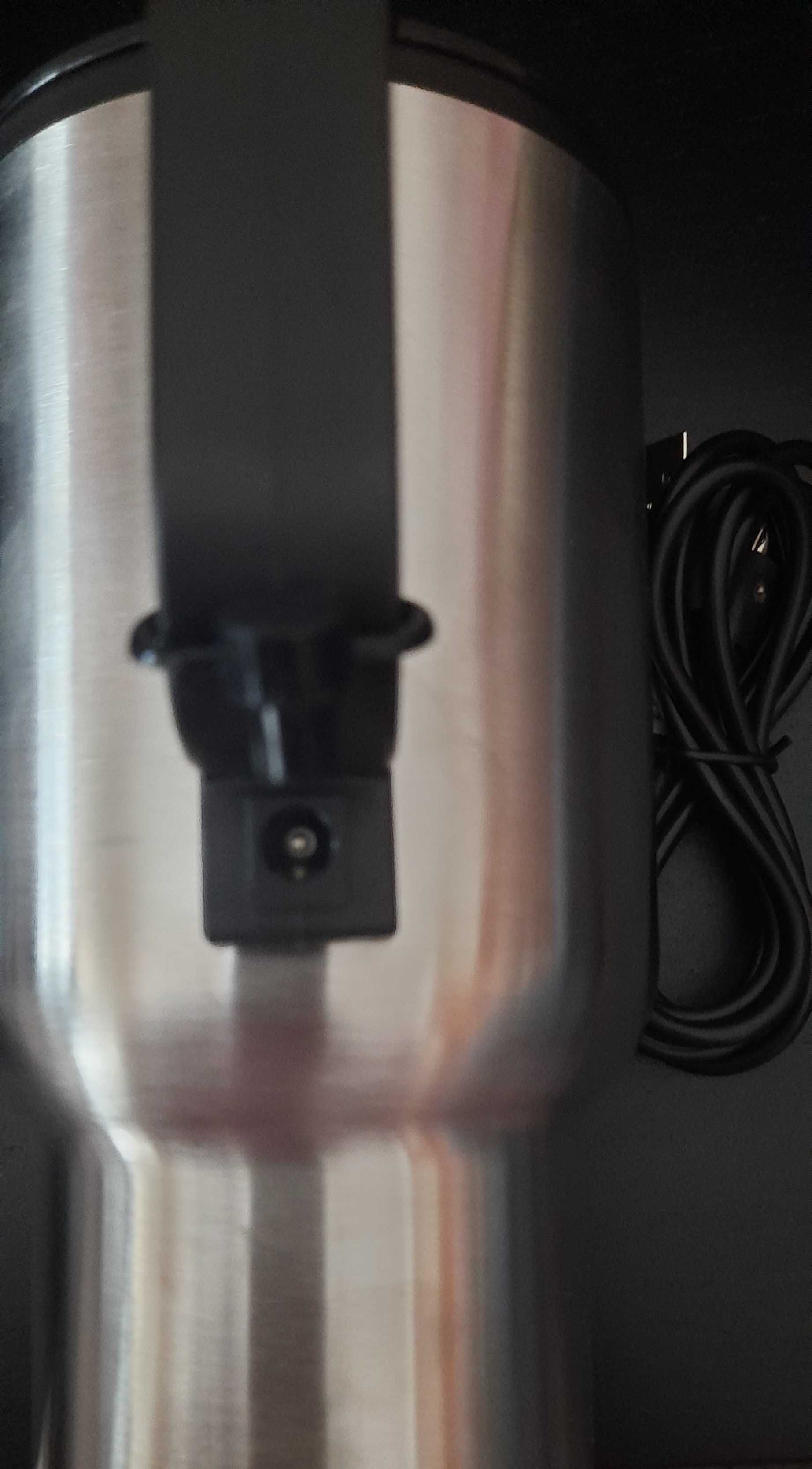 Caneca com cabo usb