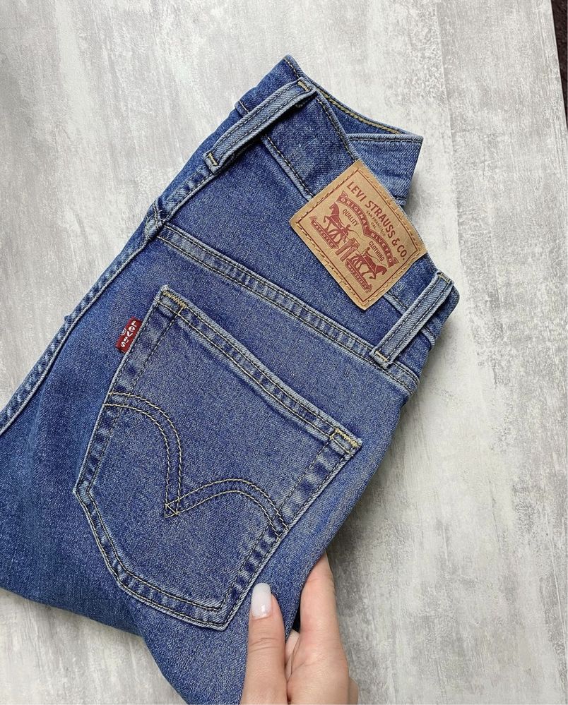 Джинси Levi’s