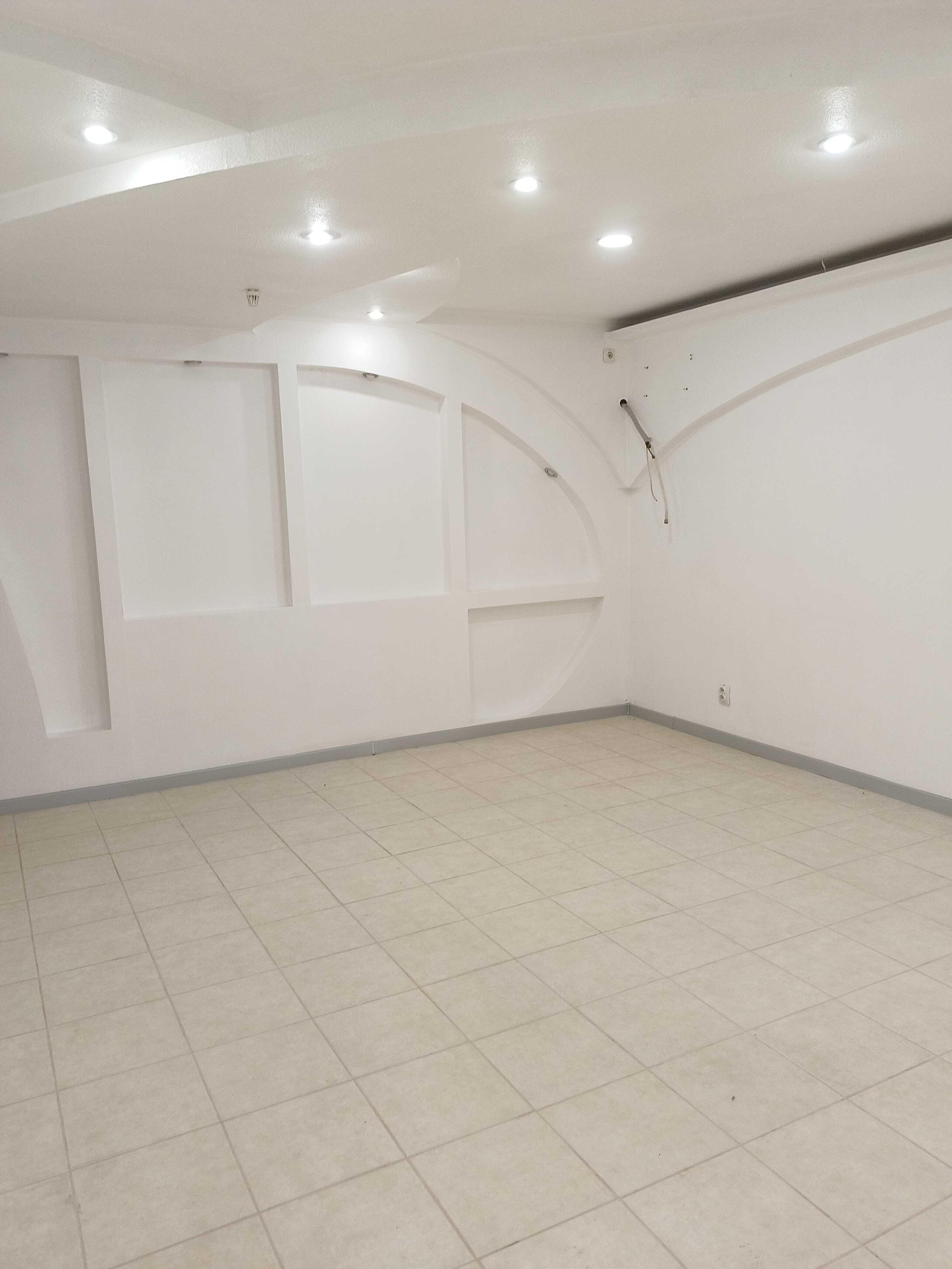Сдам в аренду фасадное помещение 50 м.кв Кулика/Мира.