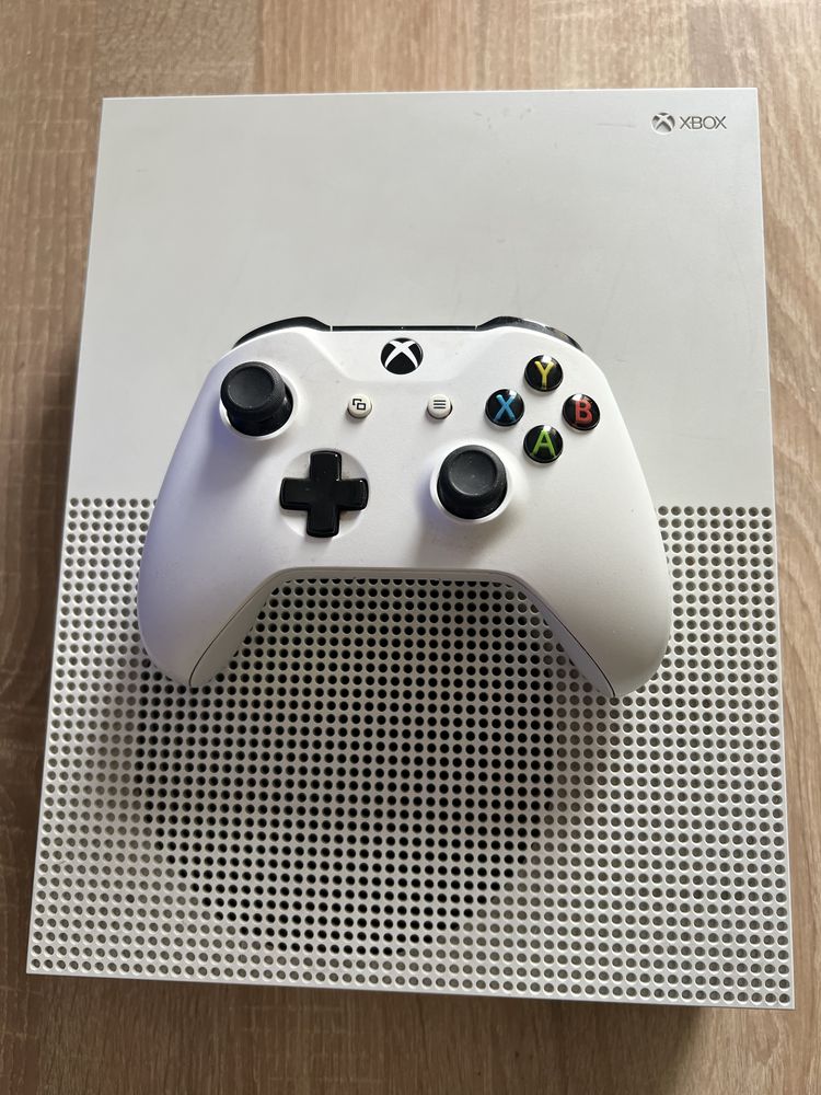 XBOX ONE S 500gb