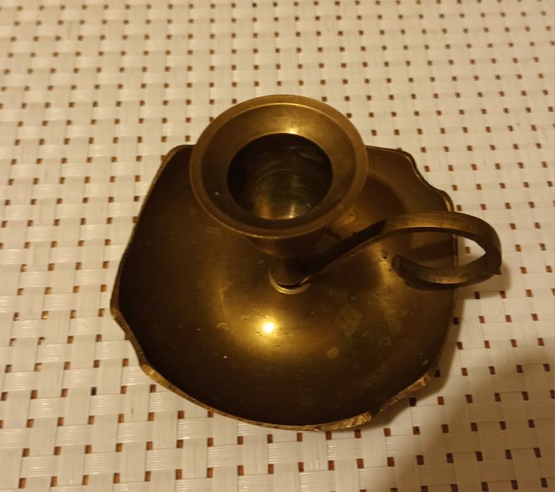 Świecznik mosiądz na cienką świeczkę