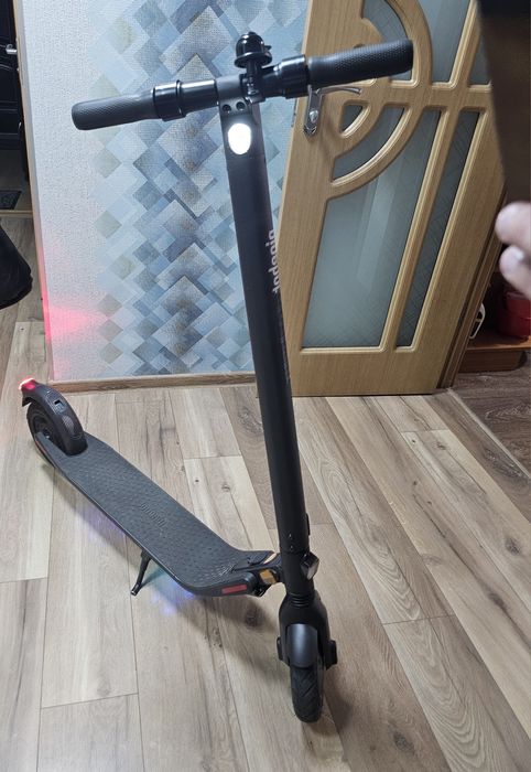Терміново самокат SEGWAY Ninebot Kickscooter
