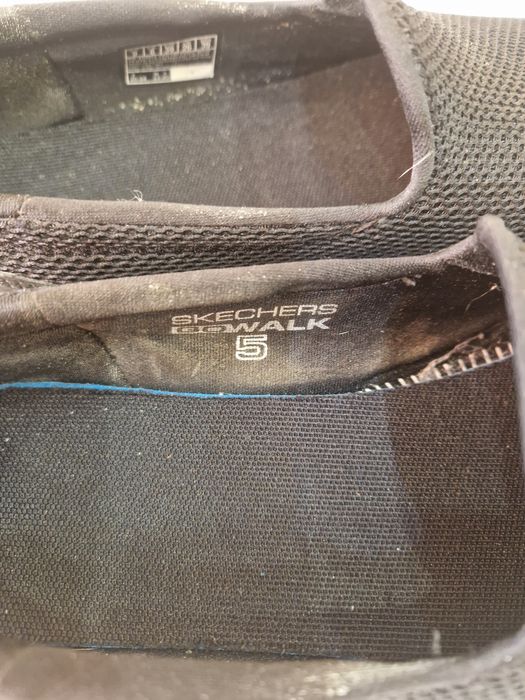 Лофери, фірма Skechers, 39 розмір, чорного кольору