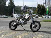 AJP pr4 200 super motard