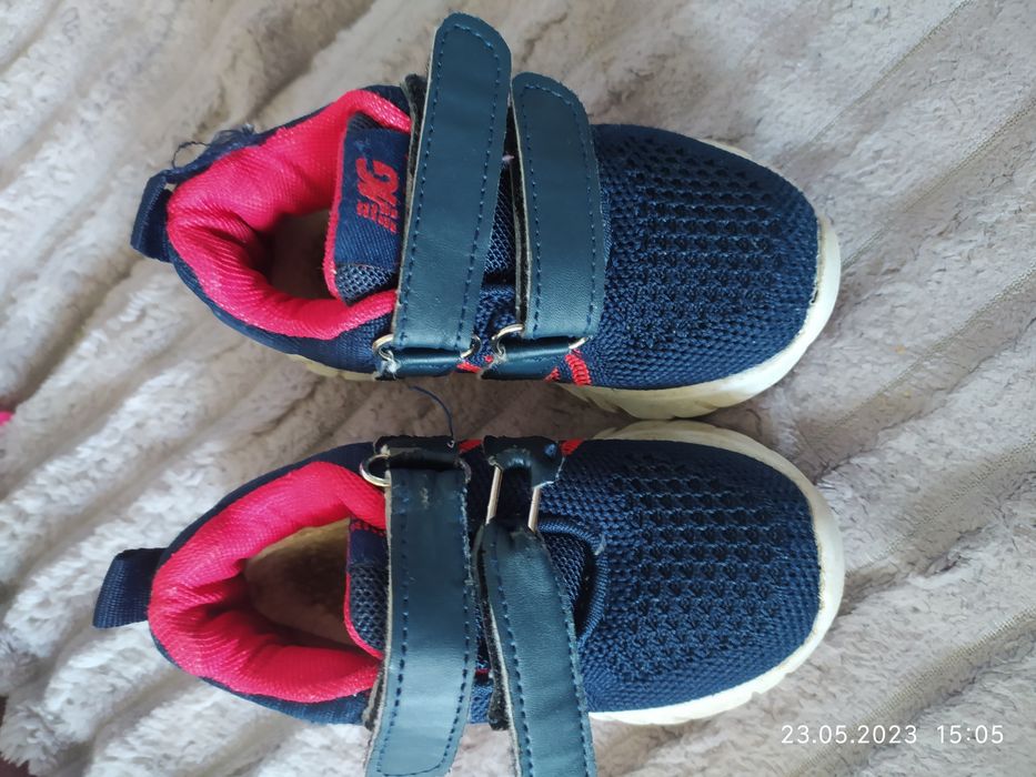 Кросівки для дівчинки сітка