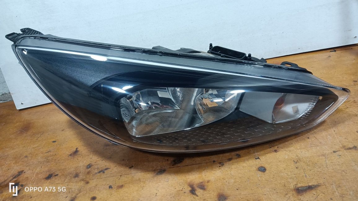 Farol Ford focus mk3 ótica direita 2015
