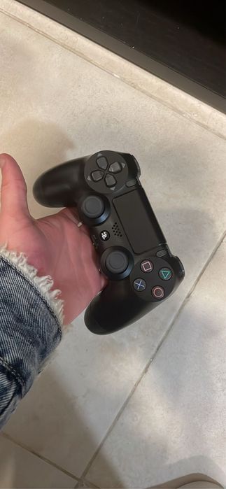 PS4 Pro 1TB – , Apenas 5 Meses de Uso!