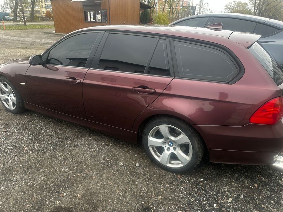 БМВ продам универсал Е91