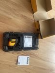 Dewalt dw088 poziomica lawerowa