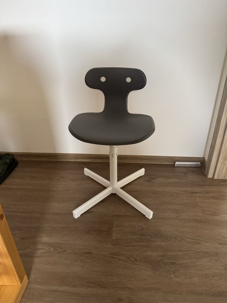 Nowe kresło regulowana wysokość stołek Ikea Molte szare