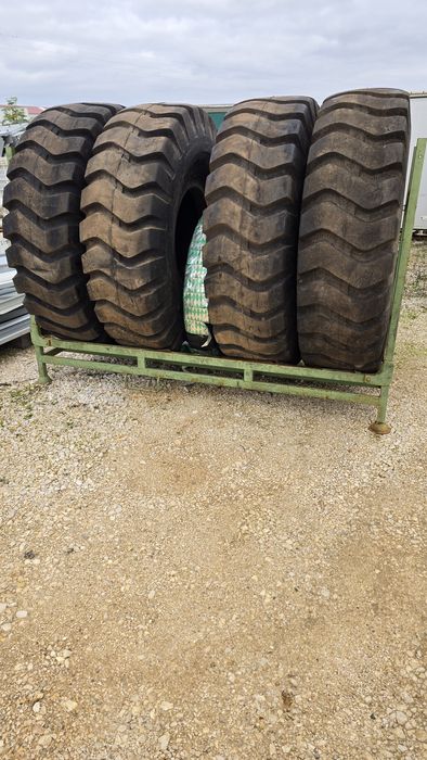 Paletes em Ferro (estantes)