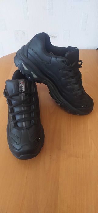Кроссовки женские Skechers размер 41