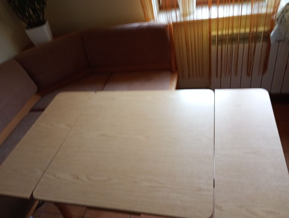 Stół kuchenny rozkładany