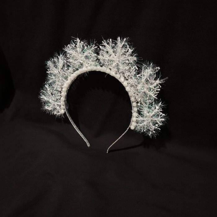 Обруч на голову «Срібна Сніжинка» — чарівний образ сніжинки