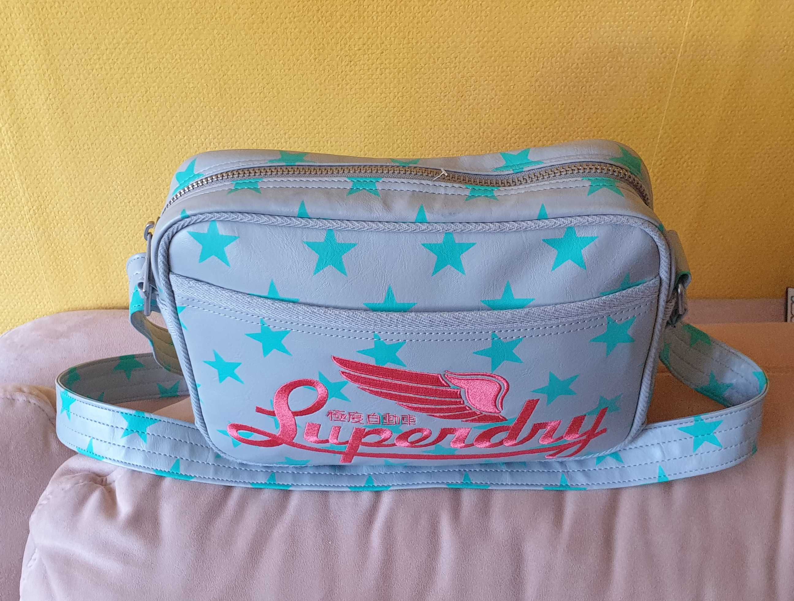 Oryginalna torba listonoszka SuperDry Stars Nowa