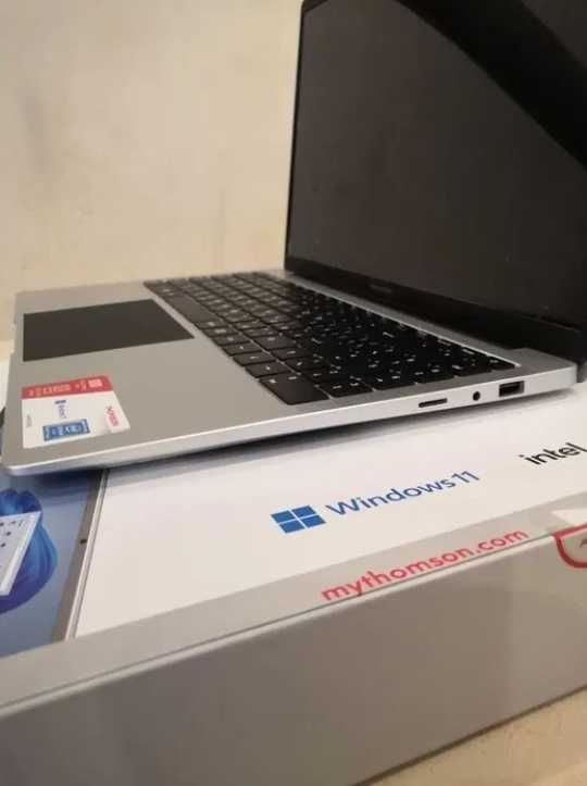 Ноутбук Thomson Neo N15 8 ГБ, DDR4 SSD 512 ГБ в ідеальному стані