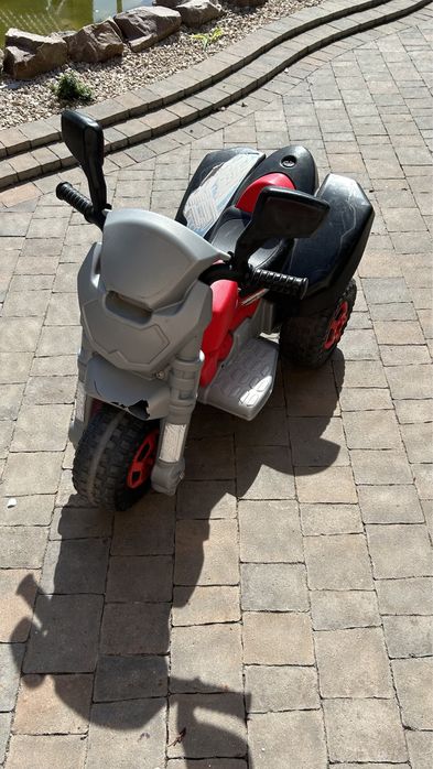 Дитячий електоромотоцикол