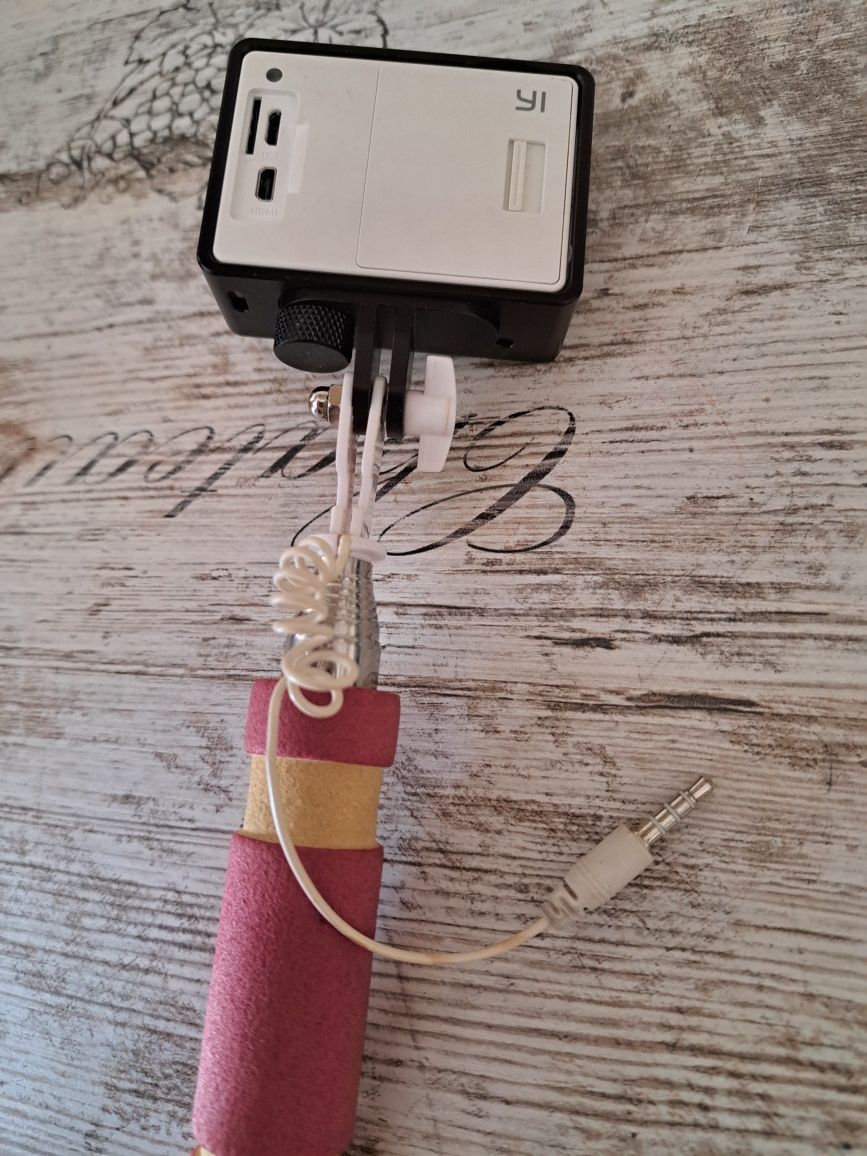 Екшен камера Xiaomi YI
