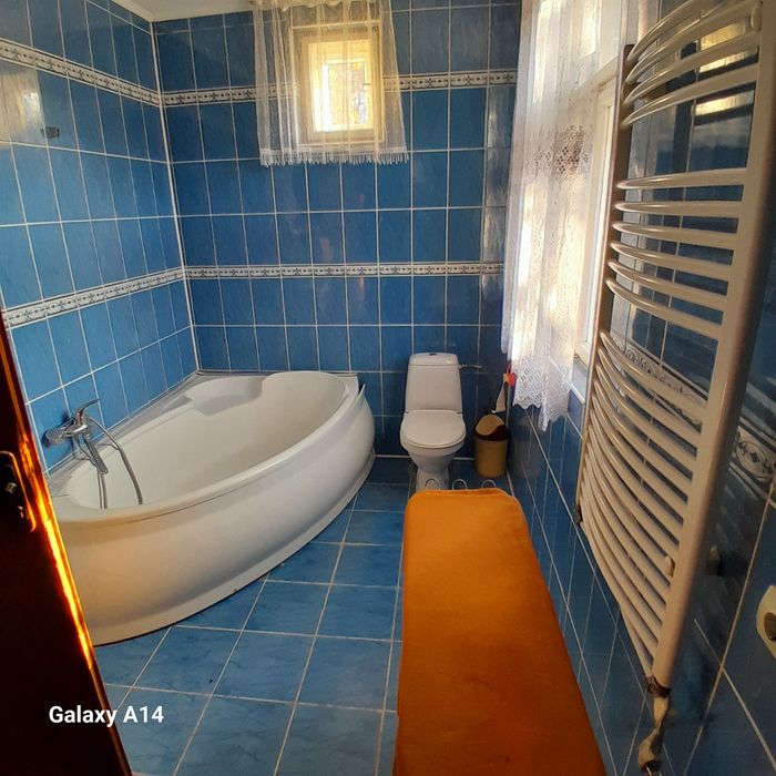 Біля поста гаї по центральній дорозі