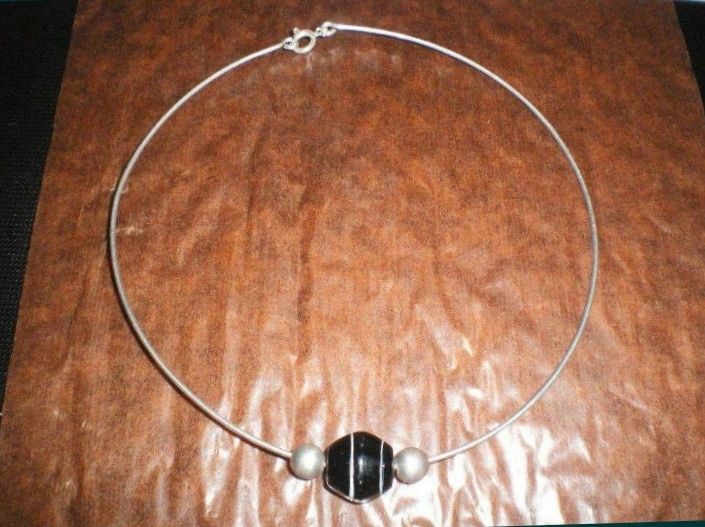 Colar de prata contrastada