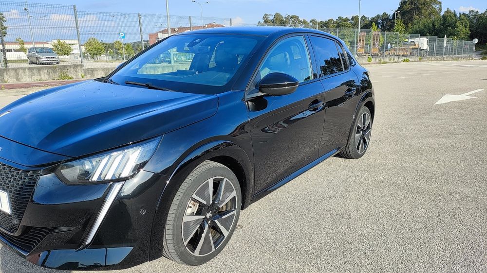 Peugeot e-208 GT 50kWh