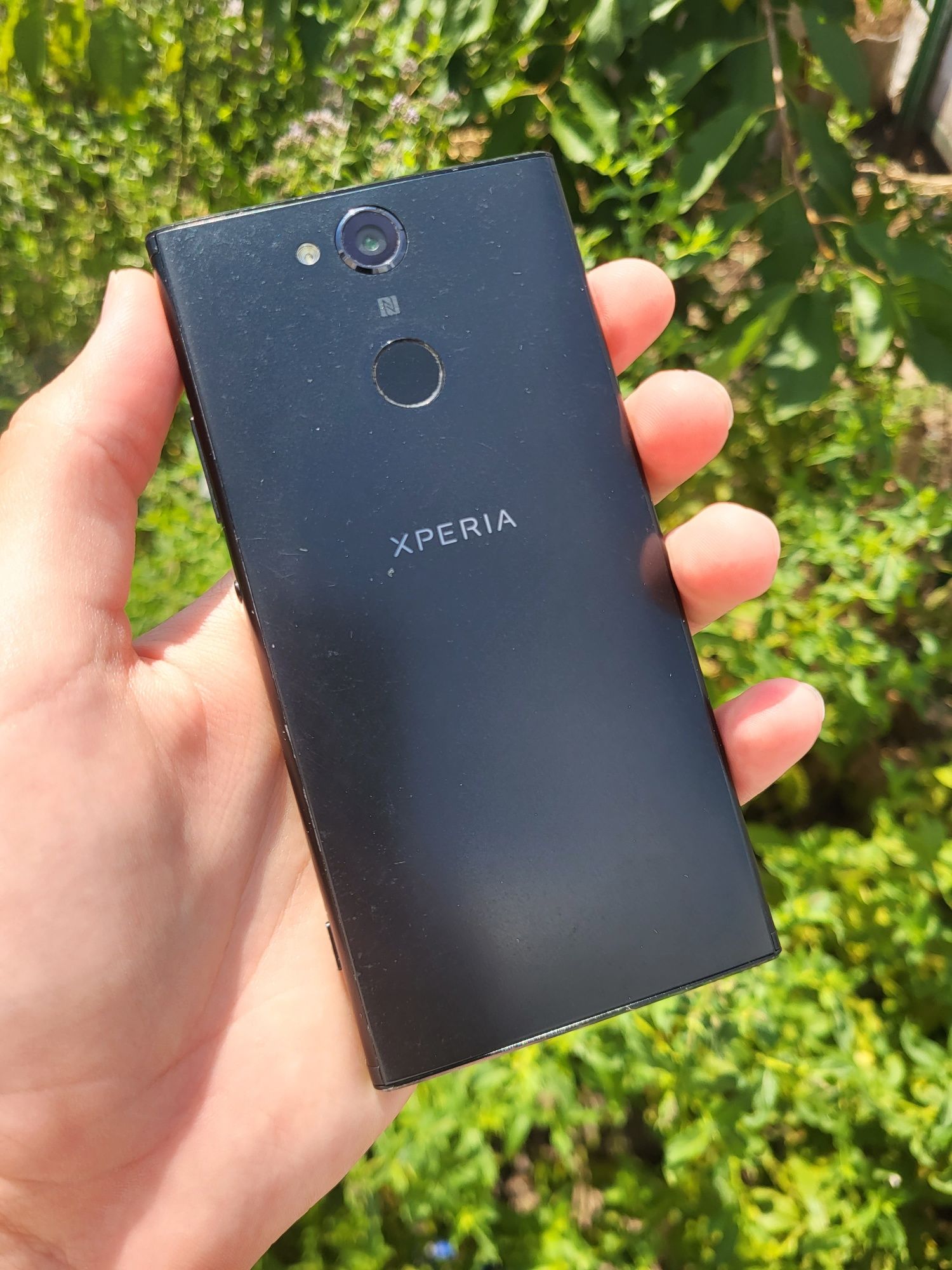 Смартфон Sony Xperia XA2