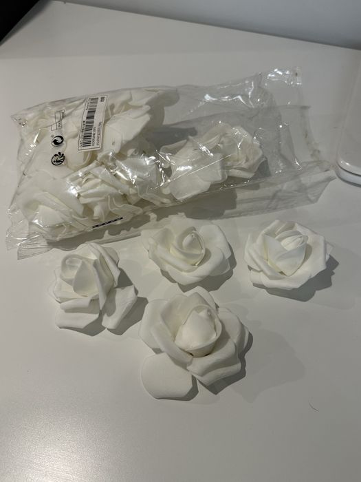 Rosaa brancas artificiais