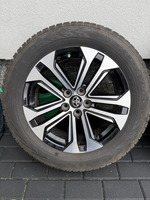 Felgi Toyota Rav4 + 2 opony letnie