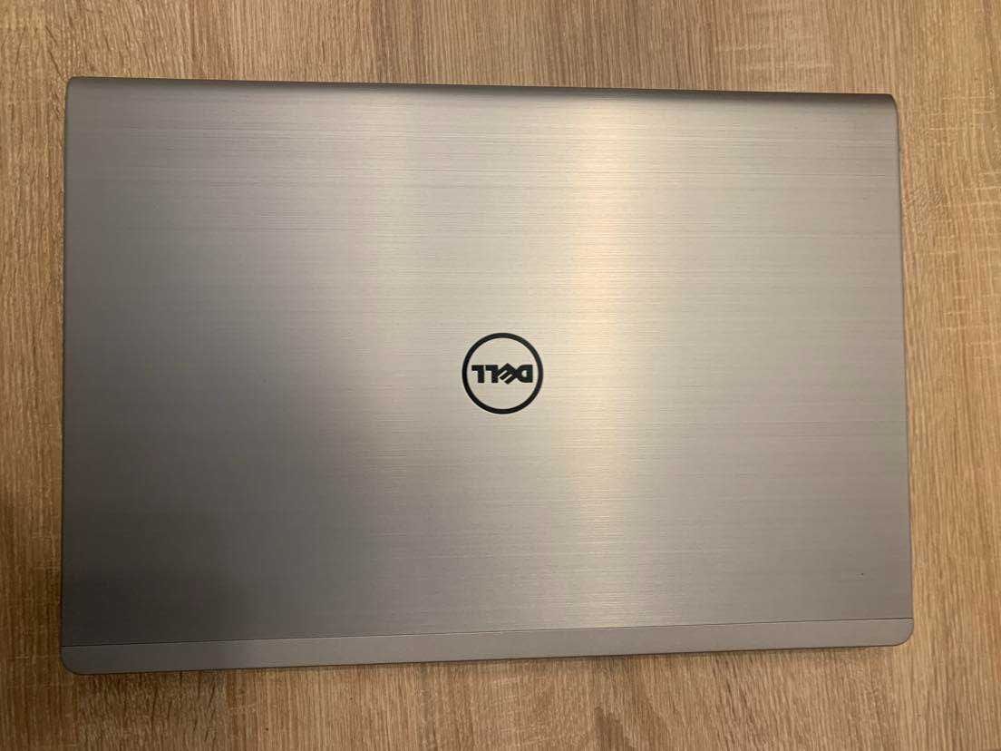 Laptop Dell Inspiron 17 5000 series plus zasilacz