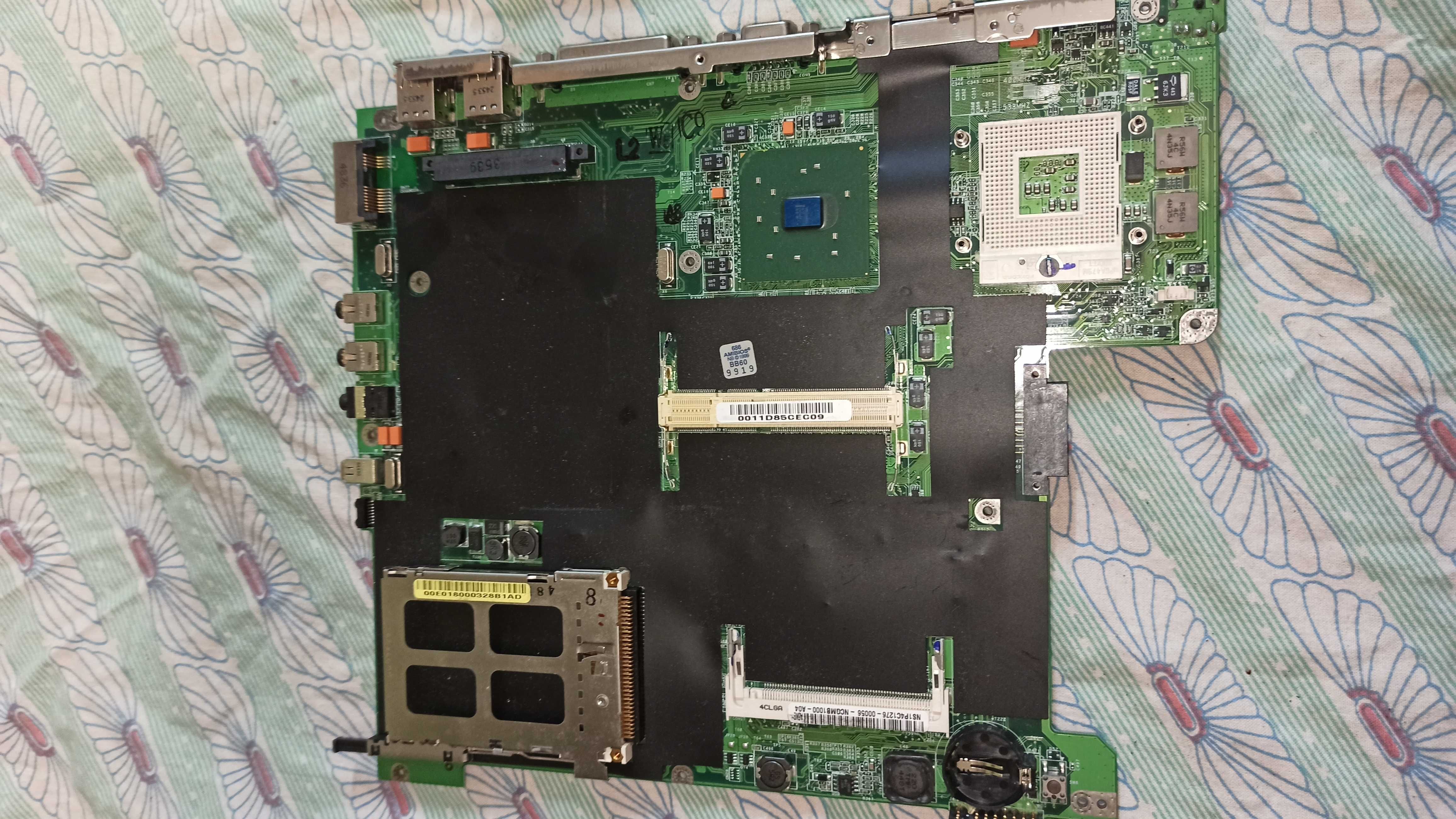 Материнские платы для ноутбуков Asus 2 штуки