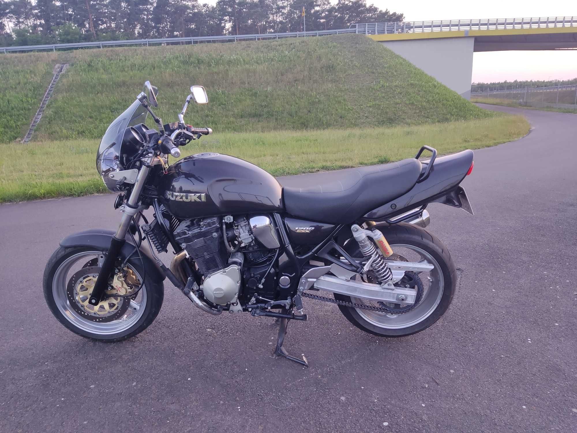 Suzuki GSX 1200 Inazuma (bandit)