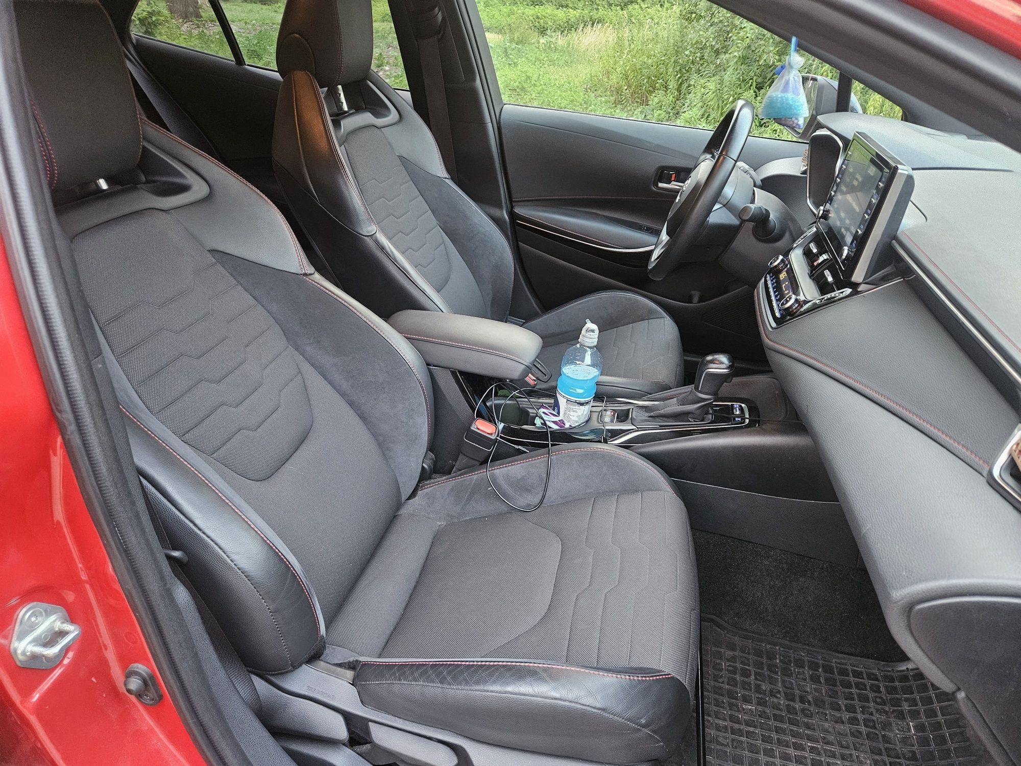 Toyota corolla, hybryda, executive