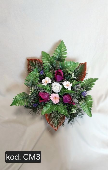 Stroik na grób cmentarz kompozycja kwiaty bukiet wiązanka MAŁA