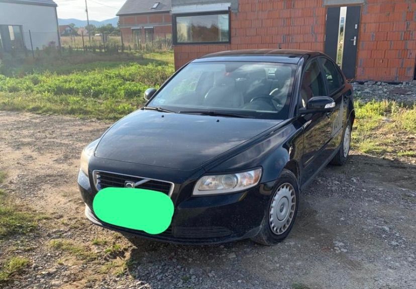 Volvo S40 Volvo S40 2007-2008, nowe tarcze i klocki hamulcowe, wymieniona skrzyn