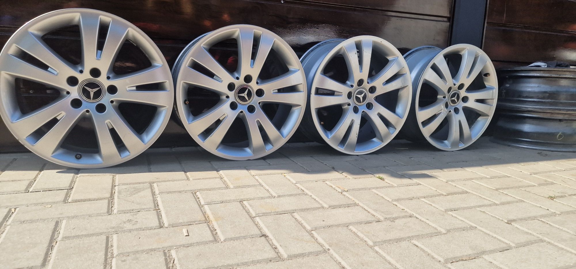 Felgi Aluminiowe Mercedes C-Klasa W-204-R17 5x112 ET47-7.5J