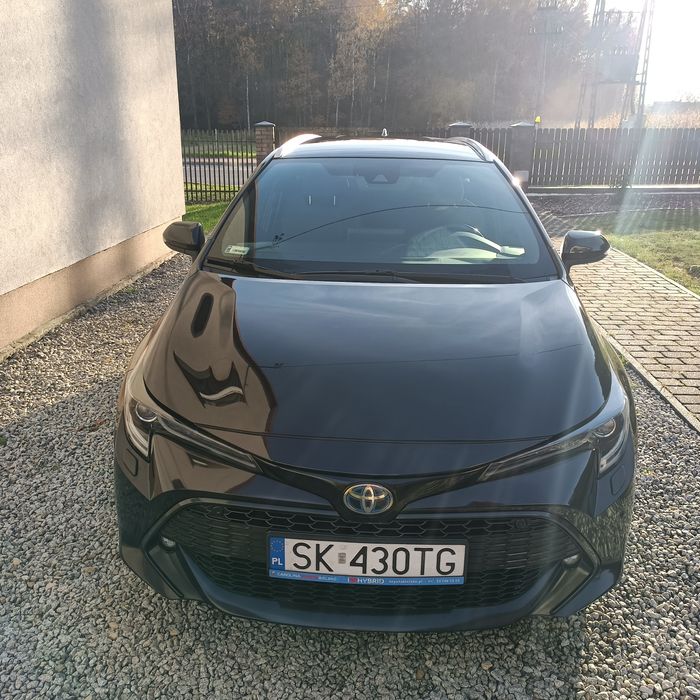 Toyota Corolla kombi hybryda 1,8.  Bezwypadkowy  Krajowy