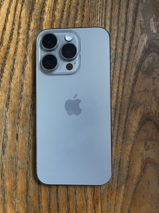 Продам iPhone 15 pro