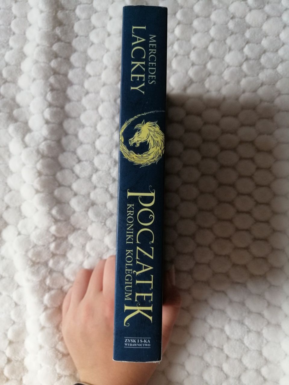 Początek kroniki kolegium - Mercedes Lackey