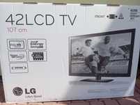 Telewizor LCD LG 42LD550 + stopka + pilot TV. Odbiór własny.