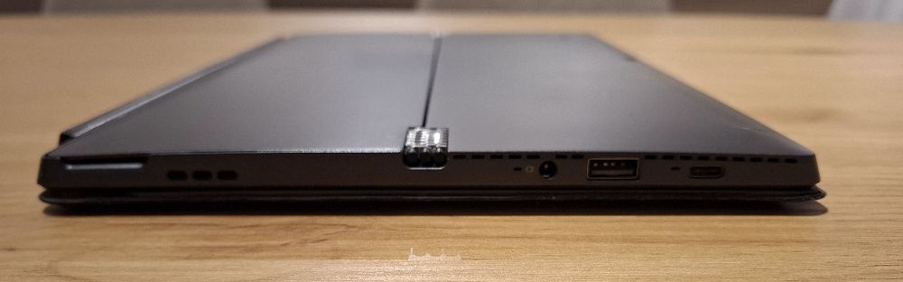 Lenovo Miix 520 – 2-em-1 | i5 | 8GB RAM | 256GB SSD | Touchscreen