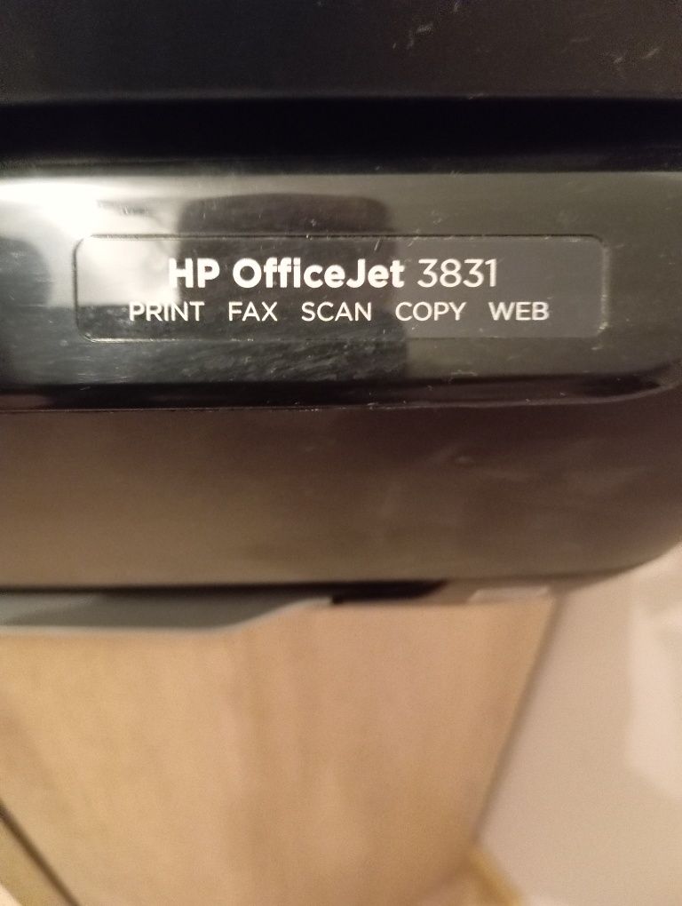 Sprzedam urządzenia wielofunkcyjne HP 3831