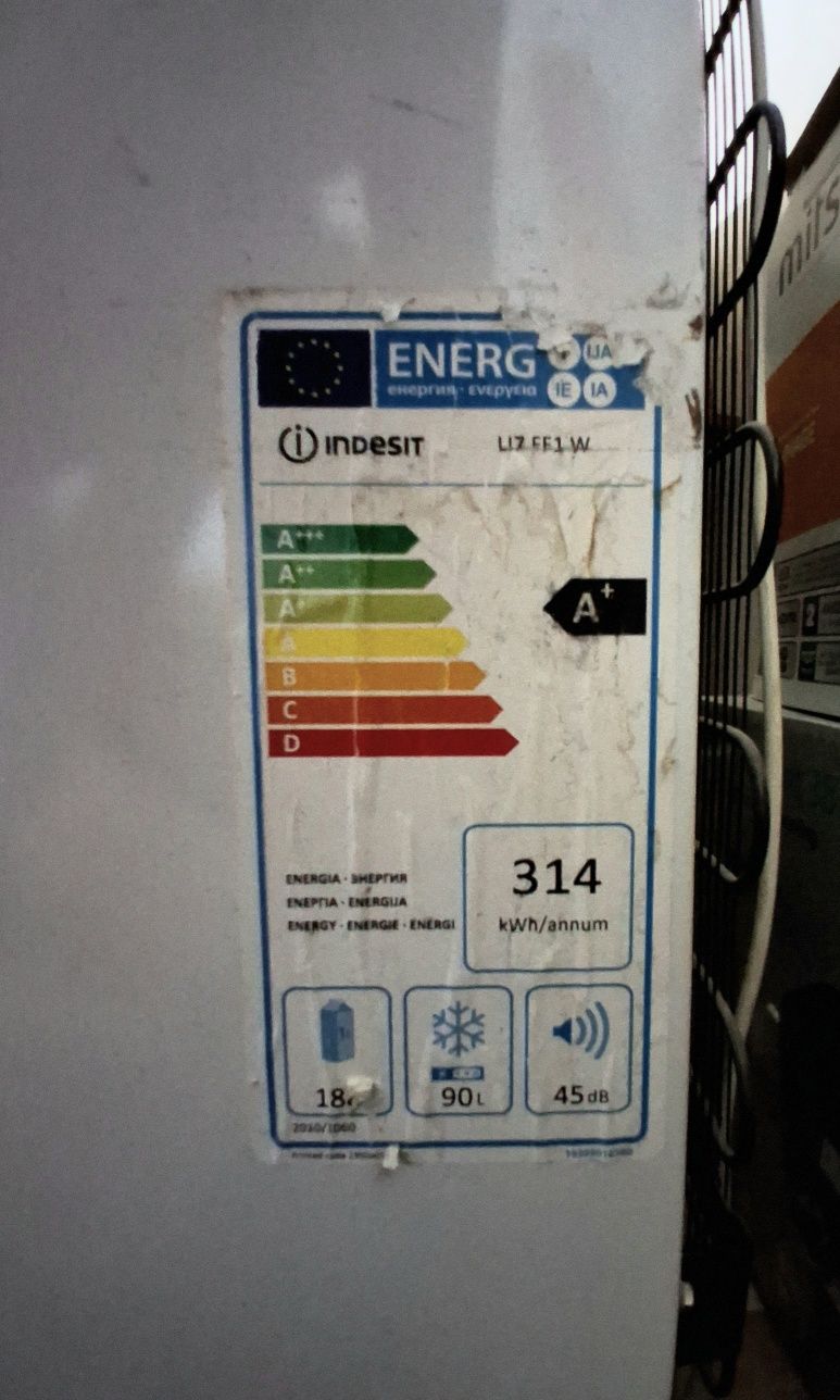 Vendo Frigorifico Indesit A+
