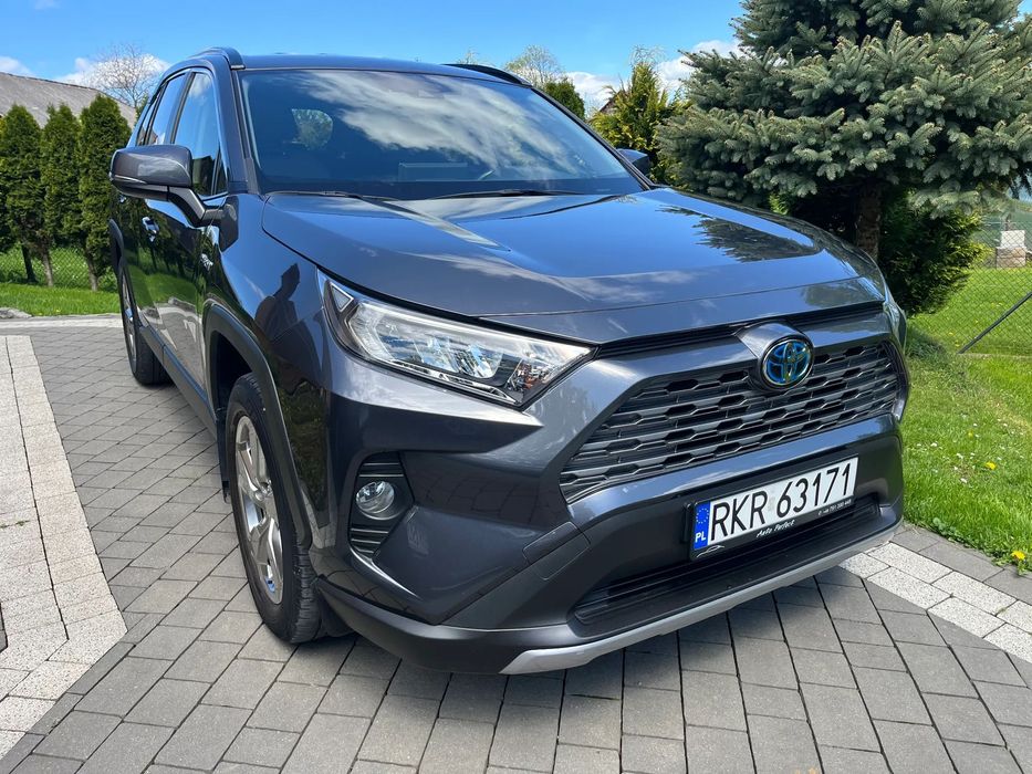 Toyota RAV4 Toyota RAV 4. 2,5 Hybryda. 4x4. Przebieg - 91500 km.