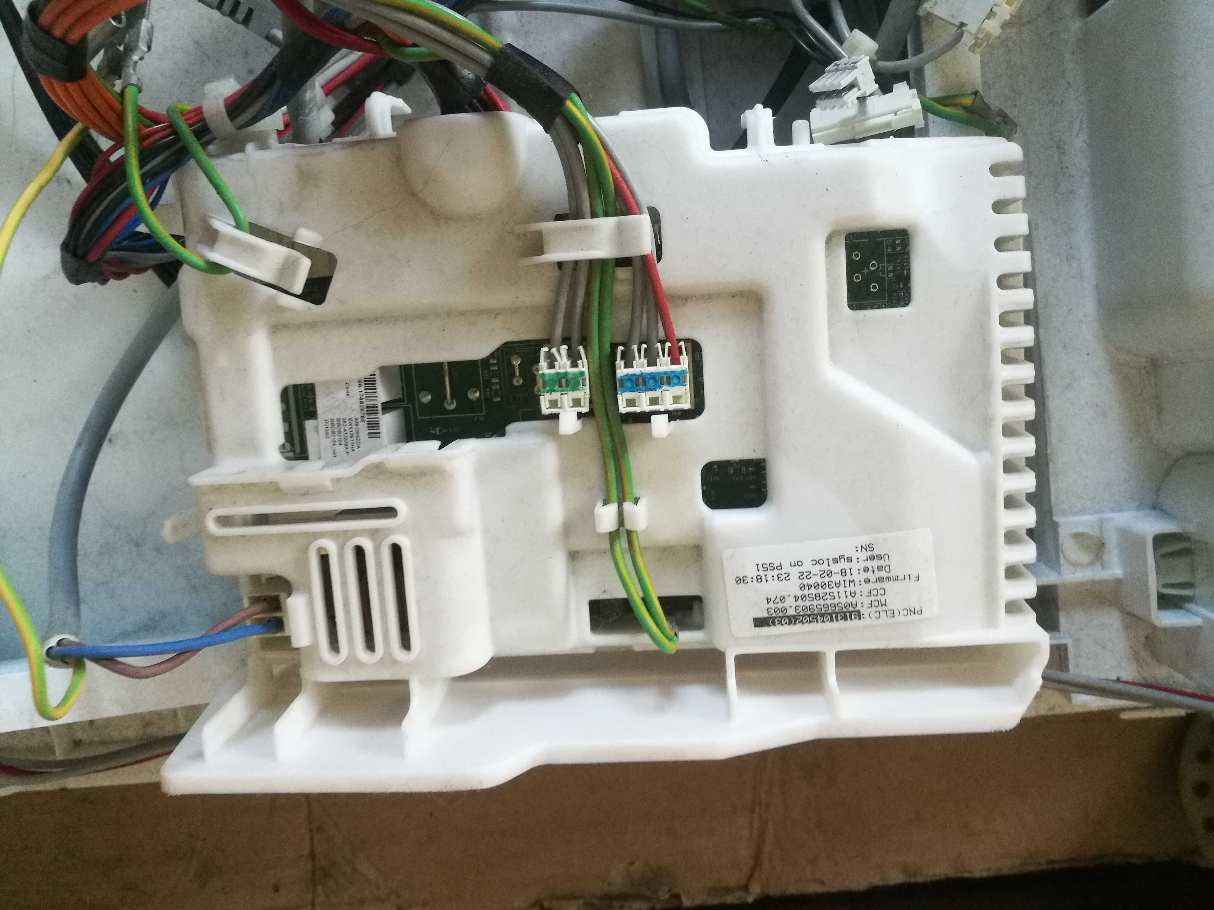 Pralka electrolux FLEXCARE pakowana od góry