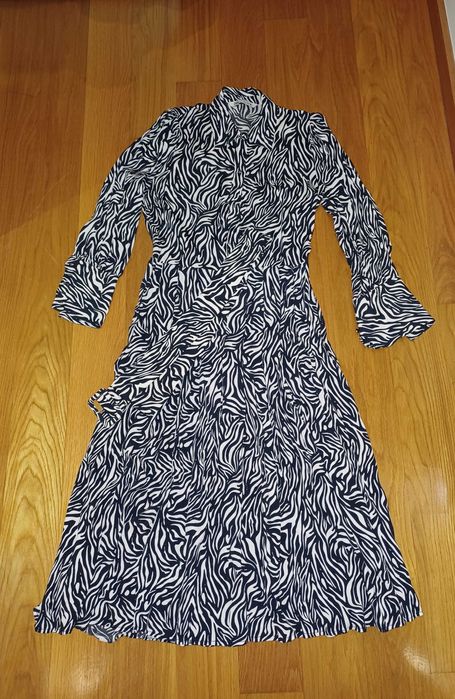 Vestido midi da zara