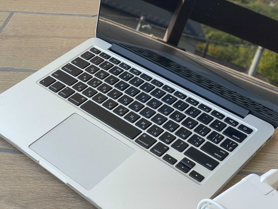 Продам MacBook Pro 13,3 (2015 року) б/у