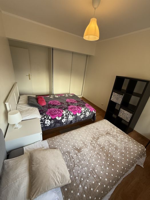 QUARTO casal c/s filho odivelas 600 m da estação
